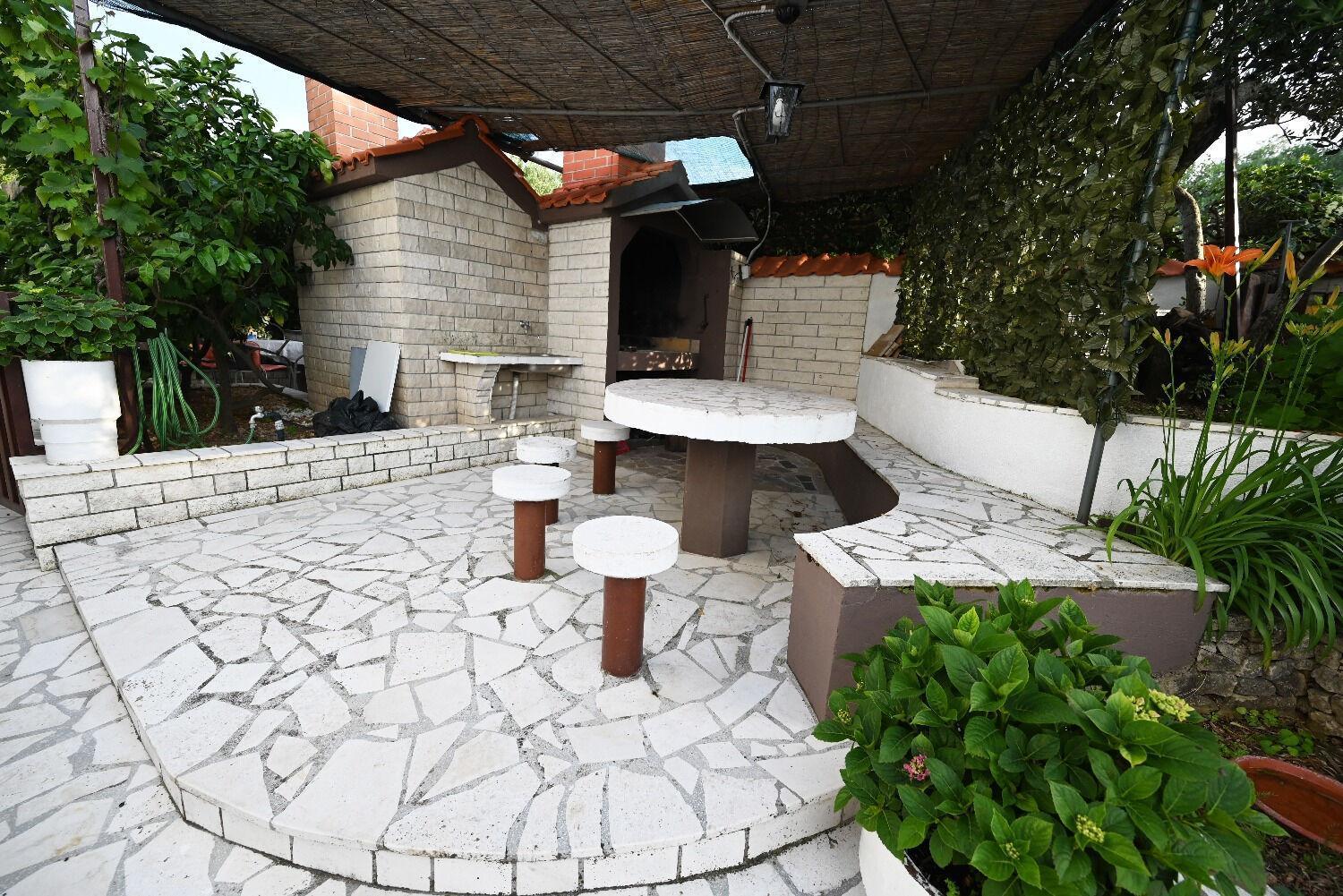 Apartment Mihovilovic Slatine Exterior foto