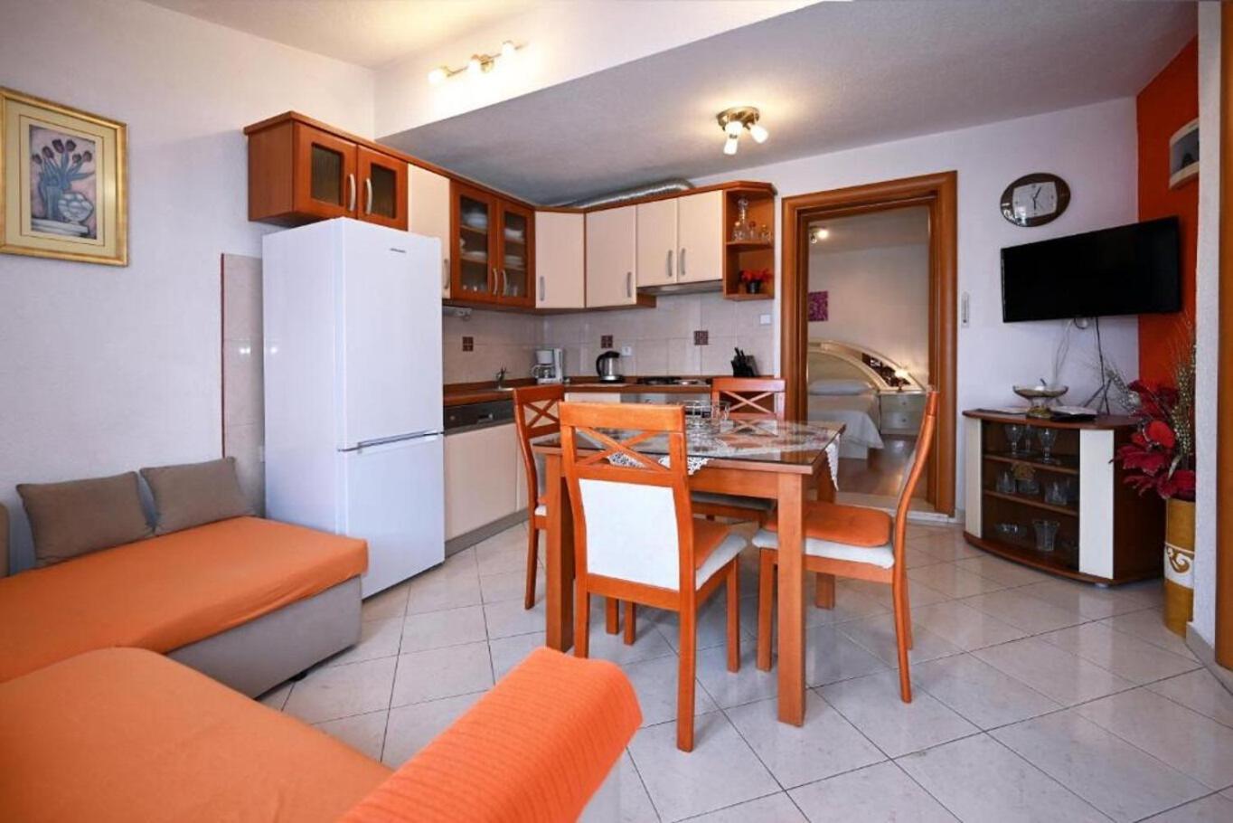 Apartment Mihovilovic Slatine Exterior foto